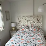 Apparement Chaleureux Avec Balcon